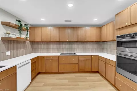 Kitchen - 412 Fraser Ave, Labelle, FL 33935 photo 3 of 4