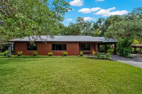 412 Fraser Ave, Labelle, FL 33935