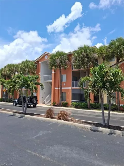 6361 Aragon Way #101, Fort Myers, FL 33966