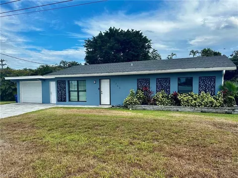 1763 Inlet Dr, North Fort Myers, FL 33903