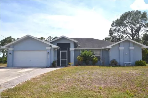 5005 28th St SW, Lehigh Acres, FL 33973