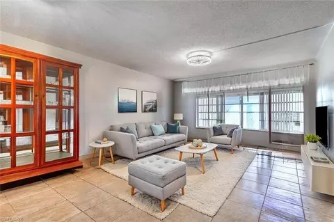 1828 Pine Valley Dr #309, Fort Myers, FL 33907