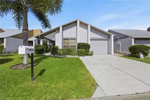 9753 Maplecrest Cir, Lehigh Acres, FL 33936