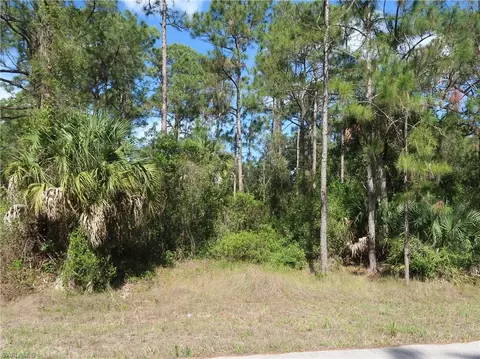1667 Lake Ave, Lehigh Acres, FL 33972