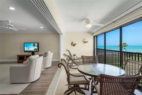 2721 W Gulf Dr #205, Sanibel, FL 33957
