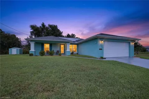 2610 42nd St W, Lehigh Acres, FL 33971