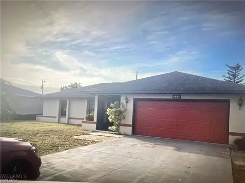 246 SE 7th St, Cape Coral, FL 33990