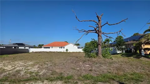 2630 NW 24th Pl, Cape Coral, FL 33993