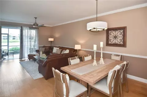 8099 Queen Palm Ln #212, Fort Myers, FL 33966