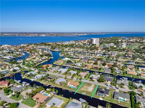 9821 Cypress Lake Dr, Fort Myers, FL 33919