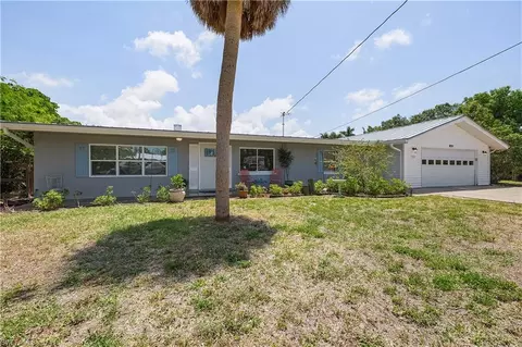 5387 Marina Dr, Bokeelia, FL 33922