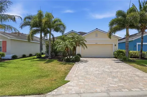 9577 Mirada Blvd, Fort Myers, FL 33908