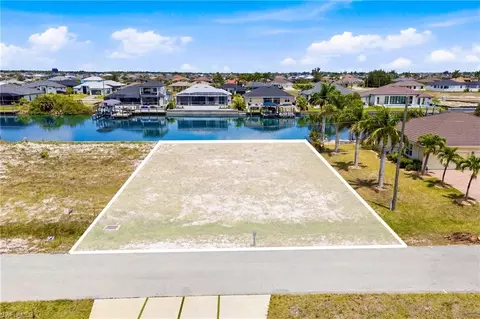 1511 NW 41st Pl, Cape Coral, FL 33993