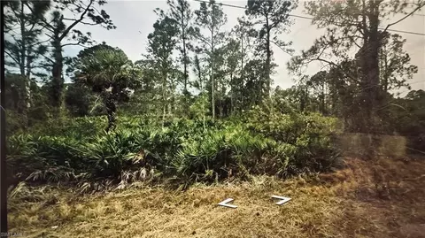 3802 E 21st St, Alva, FL 33920