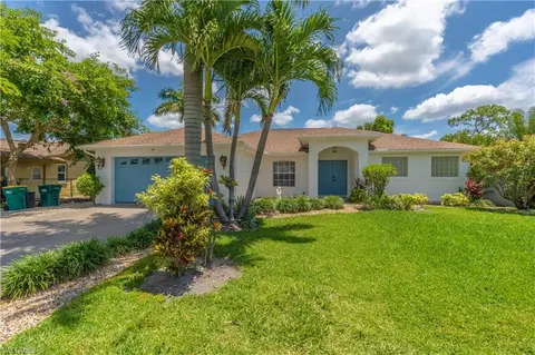 3054 44th St SW, Naples, FL 34116