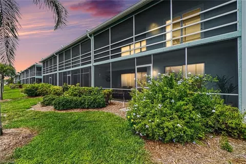 2912 Oleander St #B3, Saint James City, FL 33956
