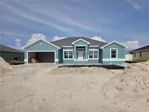 925 NW 8th Pl, Cape Coral, FL 33993