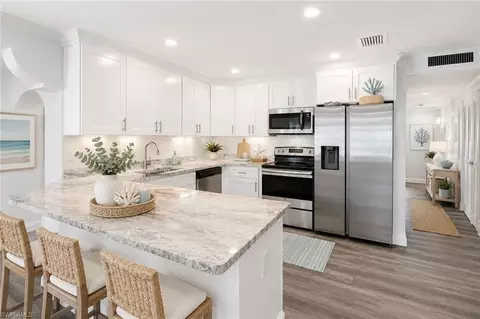 805 Leeland Heights Blvd E, Lehigh Acres, FL 33936