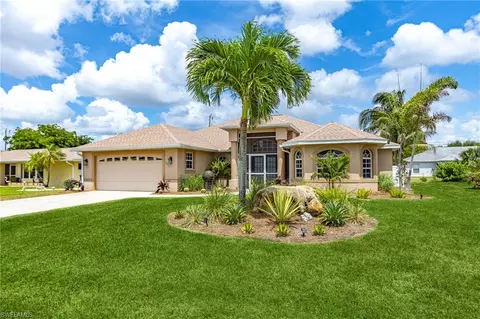 3613 SE 3rd Pl, Cape Coral, FL 33904
