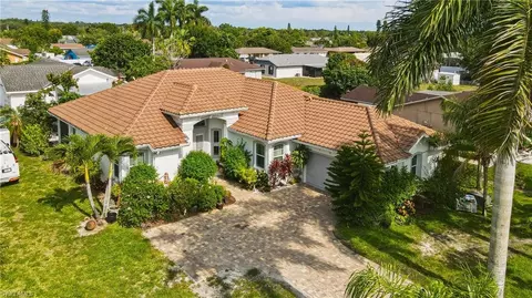 1700 43rd Ter SW, Naples, FL 34116