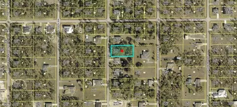 1418 Lake Ave, Lehigh Acres, FL 33972