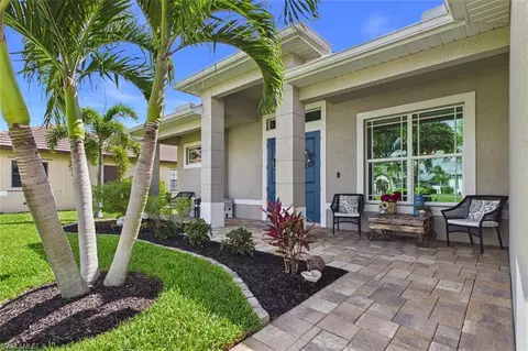 437 NW 38th Pl, Cape Coral, FL 33993