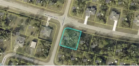 1016 Milwaukee Blvd, Lehigh Acres, FL 33974
