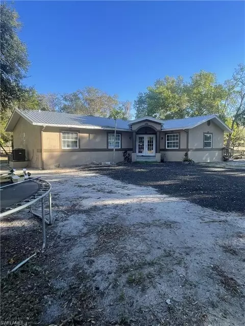 1220 A Rd, Labelle, FL 33935