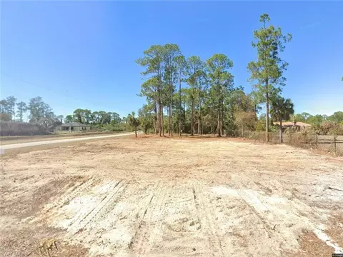 801 Canton Ave, Lehigh Acres, FL 33972