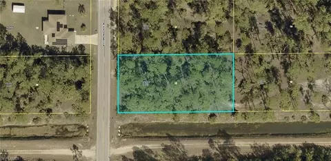 1204 Richmond Ave N, Lehigh Acres, FL 33972
