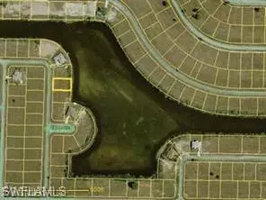 907 NW 19th Pl, Cape Coral, FL 33993