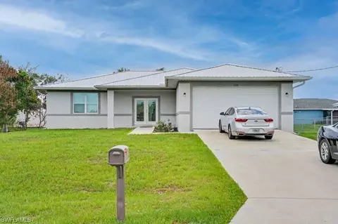 8006 Oakleaf Cir, Labelle, FL 33935