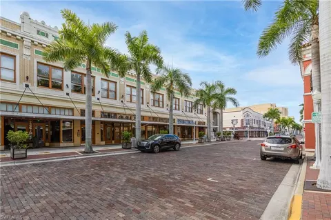 2260 1st St #204, Fort Myers, FL 33901