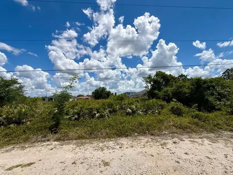3403 19th St W, Lehigh Acres, FL 33971