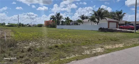 1435 NE Juanita Pl, Cape Coral, FL 33909