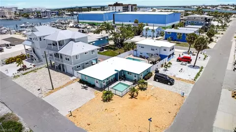 412 Harbor Ct, Fort Myers Beach, FL 33931
