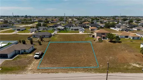 212 NE 25th St, Cape Coral, FL 33909