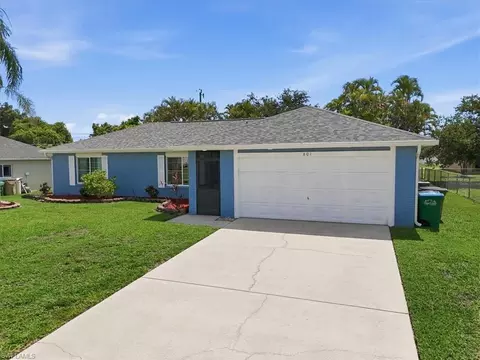 801 SW 11th Pl, Cape Coral, FL 33991