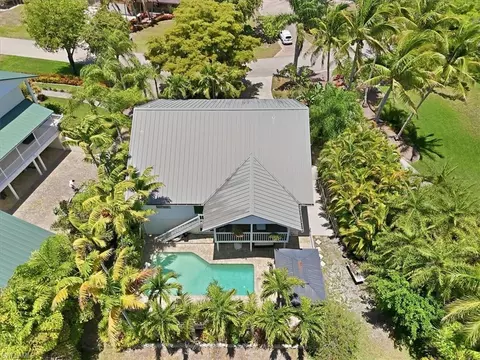 7215 Hendry Creek Dr, Fort Myers, FL 33908