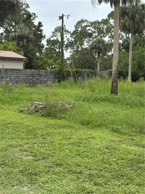 Marx Dr, North Fort Myers, FL 33917