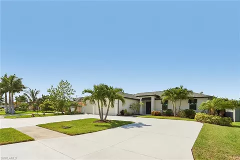 2009 Savona Pkwy W, Cape Coral, FL 33914