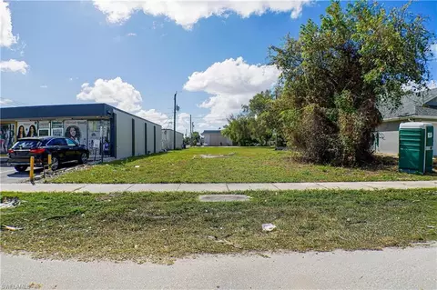 1928 Jefferson Ave, Fort Myers, FL 33901