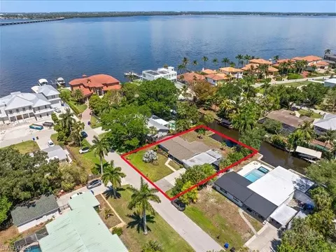1229 Carlene Ave S, Fort Myers, FL 33901