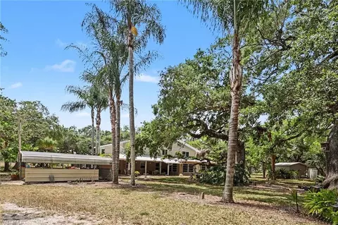 Exterior - 3079 Frontier Cir, Labelle, FL 33935 photo 11 of 12