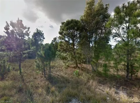1076 Portland Ave S, Lehigh Acres, FL 33974