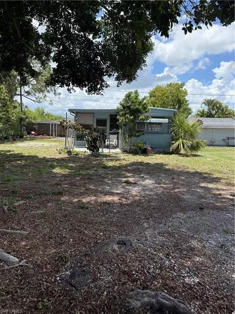 11225 Torchfire Trl, Bonita Springs, FL 34135