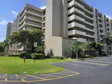 3910 Inverrary Blvd #202B, Lauderhill, FL 33319