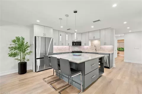 Kitchen - 962 8th Ave S, Naples, FL 34102 photo 1 of 4