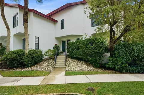 Exterior - 962 8th Ave S, Naples, FL 34102 photo 2 of 6