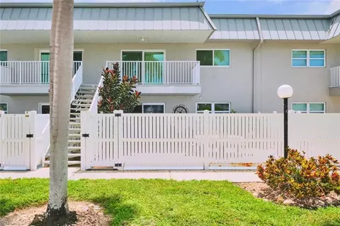 6777 Winkler Rd #125, Fort Myers, FL 33919